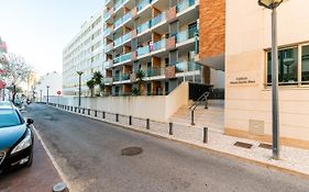 Apartamento frente al mar: luz y aire puro.